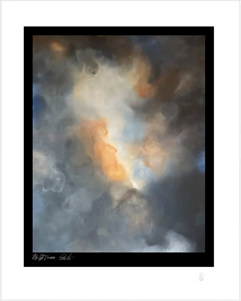 Handsignierter Fine Art Print ‚Eternity‘ von Christin von Wels: Ein abstraktes Wolkenbild in Orange- und Blautönen. Die limitierte Edition zeigt eine atmosphärische Himmelslandschaft mit sanften Farbverläufen und kontrastreicher Lichtstimmung Eternity – Handsignierter Fine Art Print von Christin von Wels